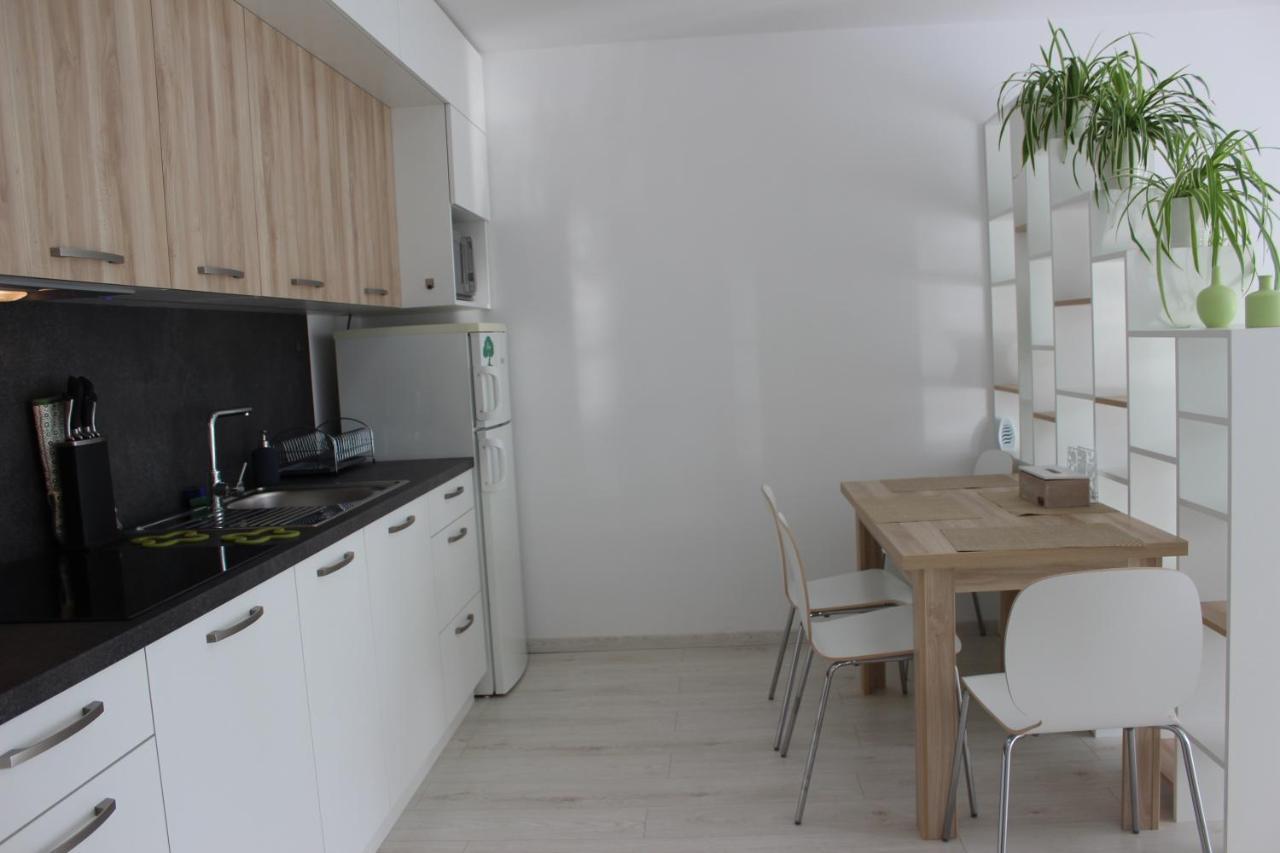 Leo Apartment Free Parking!!! براتسيلافا المظهر الخارجي الصورة